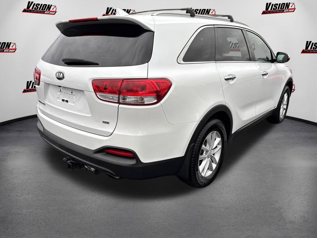 Used 2018 Kia Sorento AWD image 5