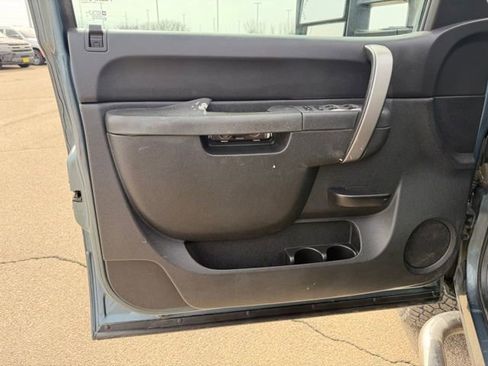 Used 2014 Chevrolet Silverado 2500 LT w/ Interior Plus Package image 20