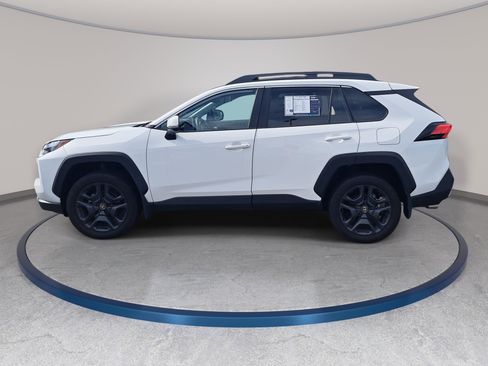 Used 2024 Toyota RAV4 Adventure w/ Convenience Package AWD/4WD image 8