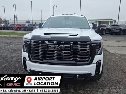 New 2025 GMC Sierra 2500 Denali Ultimate image 3