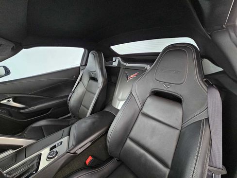 Used 2016 Chevrolet Corvette Z06 w/ 3LZ Preferred Equipment Group image 22