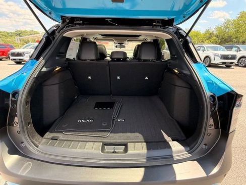 New 2026 Nissan Kicks SR w/ SR Premium Package AWD/4WD image 16