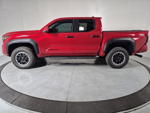 New 2026 Toyota Tacoma 4x4 Double Cab image 2
