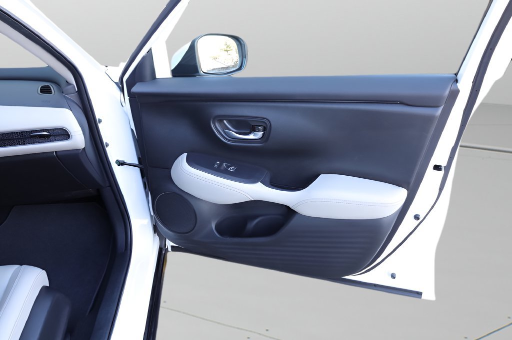 Used 2026 Honda HR-V EX-L image 17