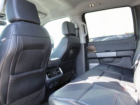 Used 2023 Ford F150 Lariat w/ Trailer Tow Package image 14