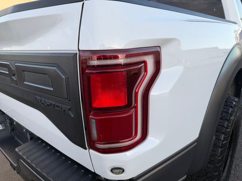 Used 2019 Ford F150 Raptor w/ Equipment Group 802A Luxury AWD/4WD image 29