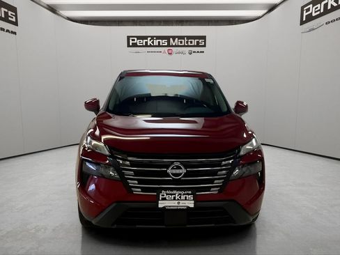 Used 2025 Nissan Rogue SV AWD/4WD image 9