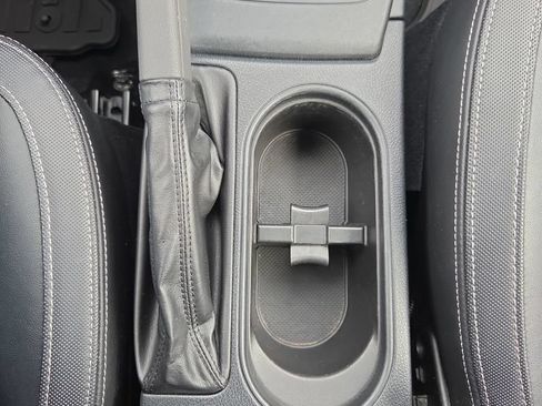 Used 2018 Subaru Forester 2.5i Premium AWD/4WD image 39