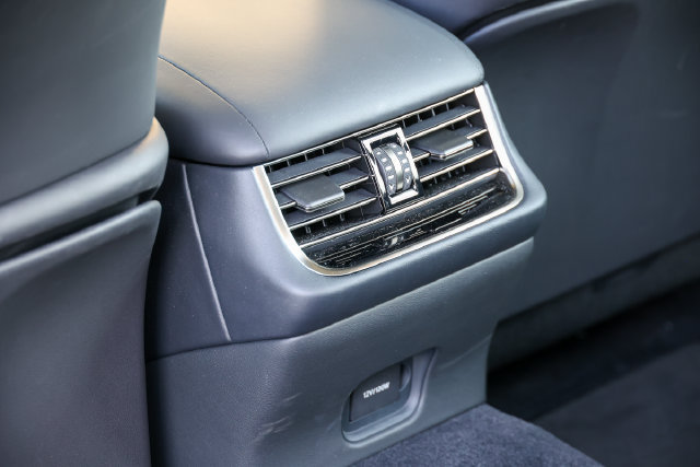 Used 2021 Lexus LS 500 AWD w/ Interior Upgrade Package image 39