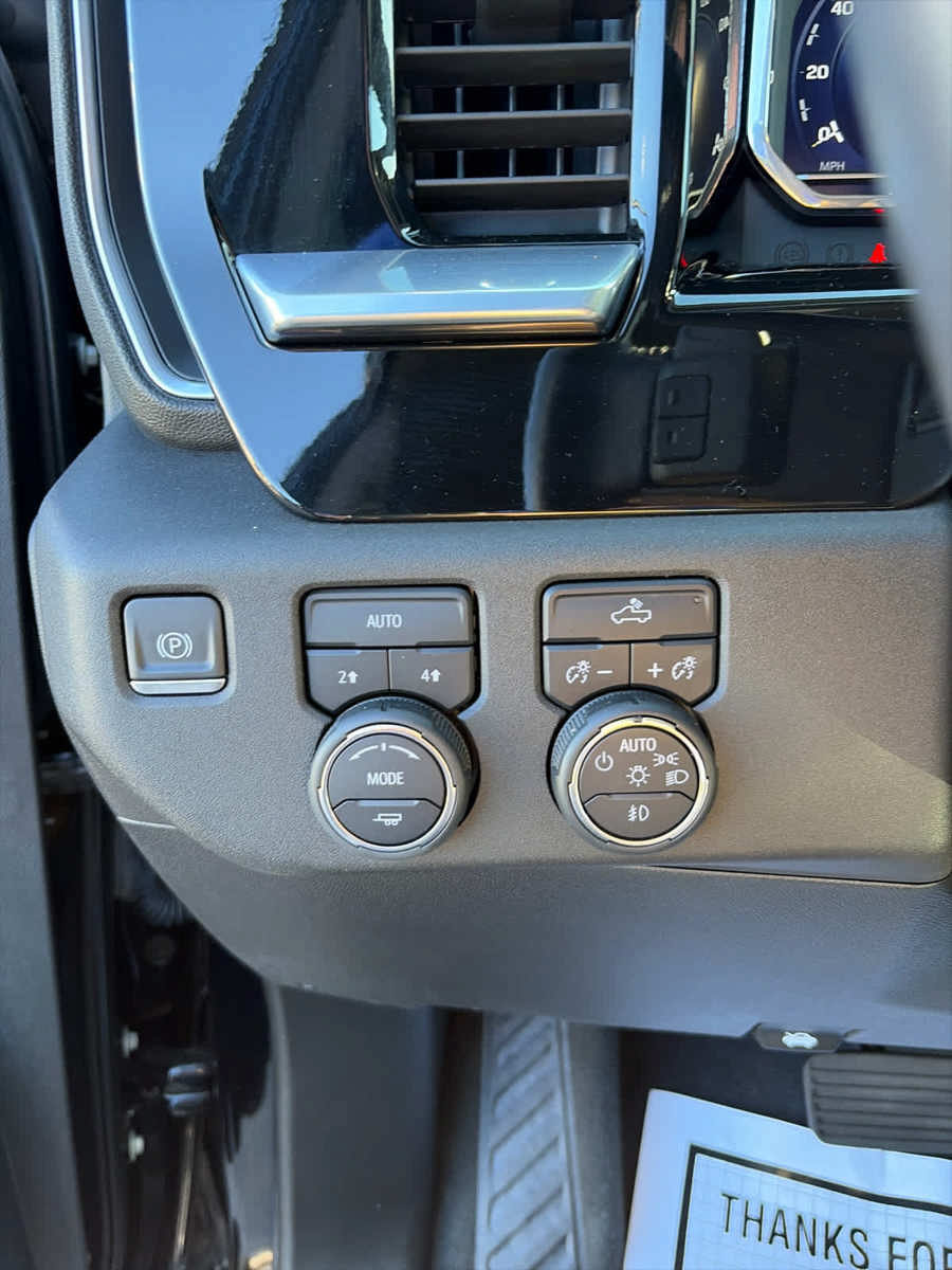 Used 2022 Chevrolet Silverado 1500 RST AWD/4WD image 22