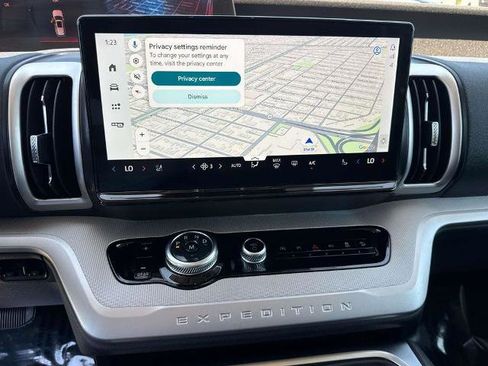 Certified 2025 Ford Expedition Active AWD/4WD image 26