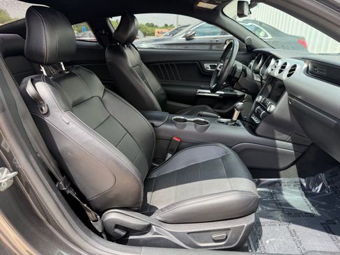 Used 2020 Ford Mustang GT Premium RWD image 24