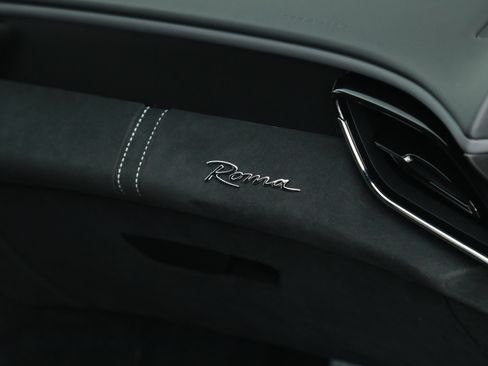 Certified 2023 Ferrari Roma image 19
