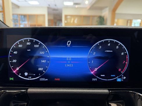 Certified 2025 Mercedes-Benz GLA 250 250 image 9