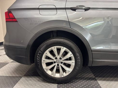 Used 2019 Volkswagen Tiguan SE w/ 3rd Row Seat Package AWD/4WD image 7