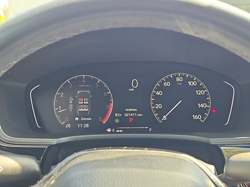 Used 2023 Honda Civic Sport image 16