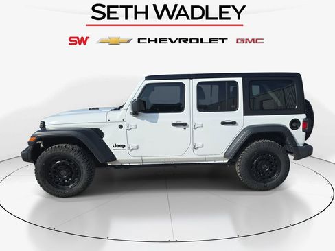 Used 2023 Jeep Wrangler Unlimited Sport AWD/4WD image 4