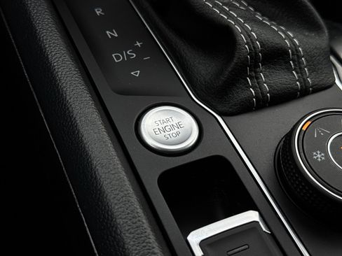 Certified 2023 Volkswagen Atlas Cross Sport SEL Premium R-Line image 17