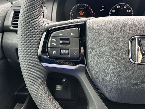 New 2026 Honda Ridgeline Black Edition image 12