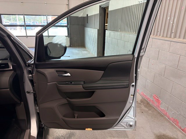 Used 2015 Honda Odyssey EX-L image 18