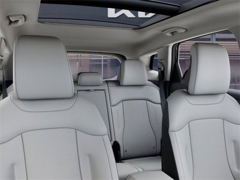 New 2026 Kia Sportage EX image 28