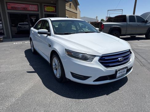 Used 2017 Ford Taurus SEL image 1