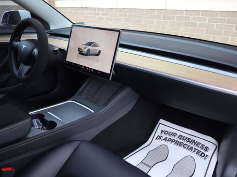 Used 2023 Tesla Model 3 Standard Range RWD image 27