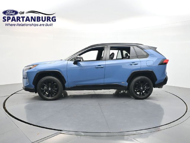 Used 2023 Toyota RAV4 XSE AWD/4WD image 4