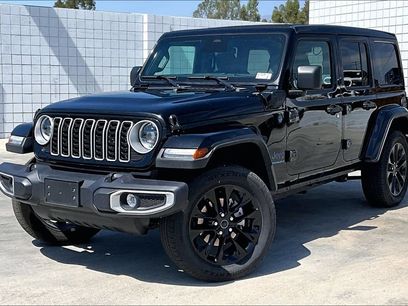 Used 2025 Jeep Wrangler Unlimited Sahara w/ Safety Group