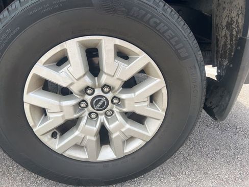 Certified 2023 Nissan Frontier SV w/ SV Convenience Package image 6