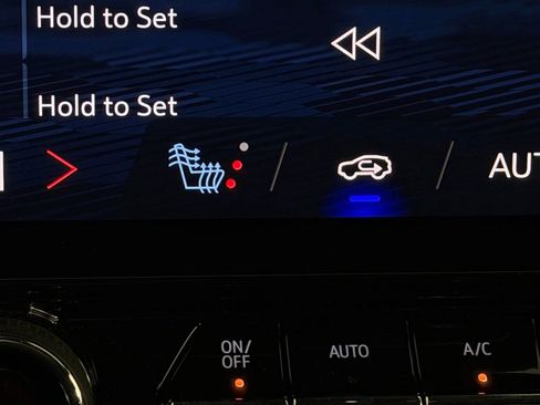 Used 2025 Chevrolet Blazer EV LT image 19