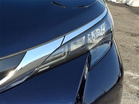 Certified 2024 Toyota Sienna XLE image 9