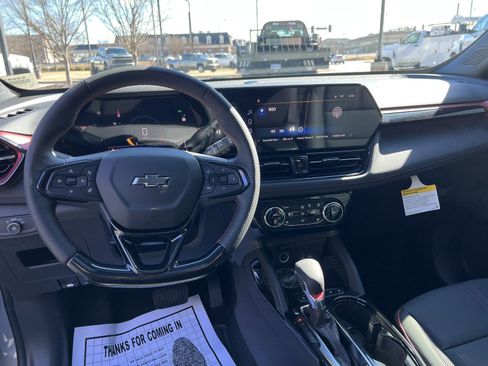 Used 2025 Chevrolet TrailBlazer ACTIV w/ Convenience Package image 43