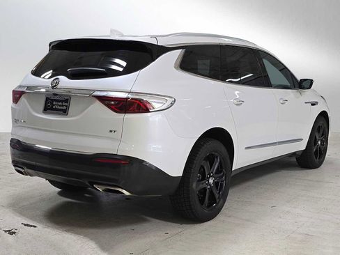 Used 2023 Buick Enclave Essence w/ Experience Buick Package AWD/4WD image 3
