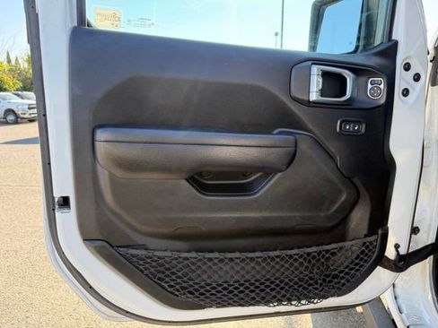 Used 2021 Jeep Wrangler Unlimited Sport AWD/4WD image 11