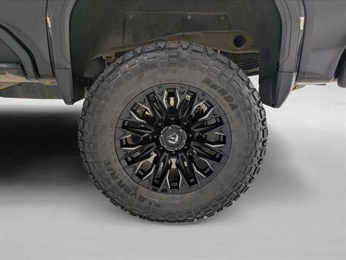 Used 2024 GMC Sierra 2500 AT4 w/ AT4 Premium Plus Package AWD/4WD image 21