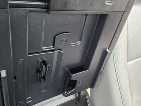 Used 2011 Toyota Sequoia SR5 image 40