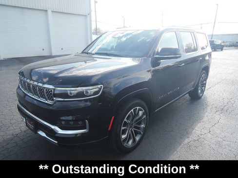 Used 2023 Jeep Grand Wagoneer Series III AWD/4WD image 4