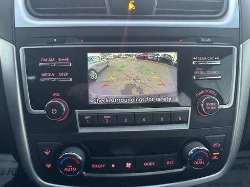 Used 2017 Nissan Altima 2.5 SV image 22