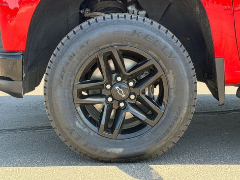 Used 2019 Chevrolet Silverado 1500 LT Trail Boss AWD/4WD image 8