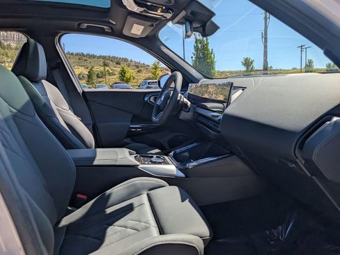 Used 2026 BMW X3 xDrive30 w/ M Sport Package image 20