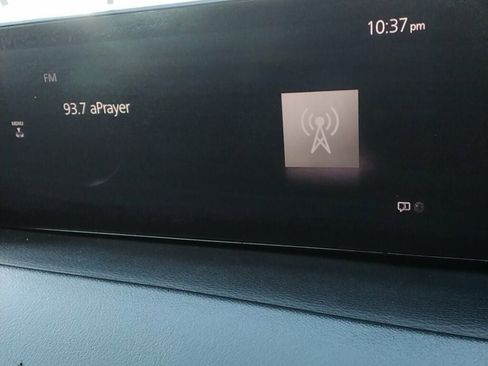 Used 2019 MAZDA MAZDA3 Hatchback w/ Preferred Package FWD image 16