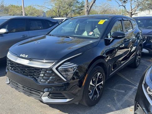 Certified 2024 Kia Sportage EX image 1