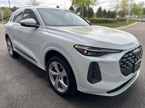 Certified 2025 Audi Q5 Premium Plus w/ Premium Plus image 6