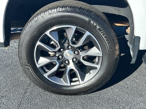 Used 2022 Chevrolet Silverado 1500 LT w/ All Star Edition Plus image 30