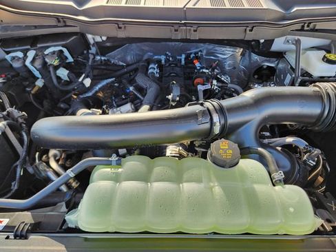 New 2025 Ford F150 Lariat w/ Equipment Group 501A Mid image 32