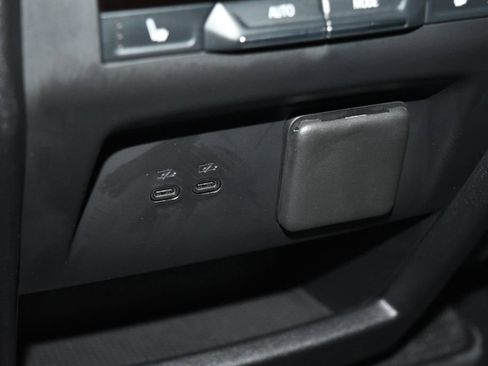 Used 2024 GMC Acadia AT4 w/ Super Cruise Package image 19