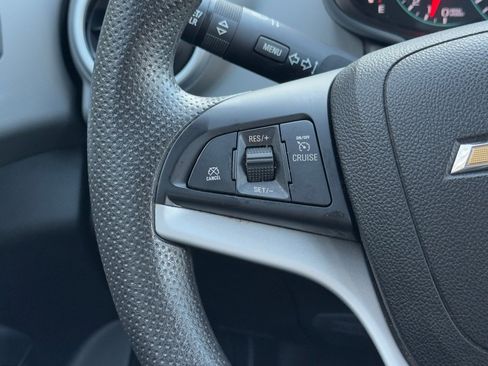 Used 2017 Chevrolet Sonic LT image 28