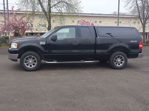 Used 2005 Ford F150 XL image 3