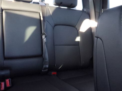 New 2026 GMC Canyon Elevation w/ Convenience Package image 12